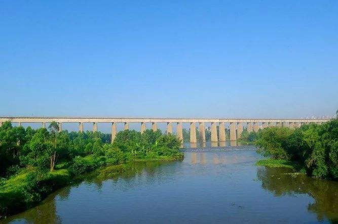 上海環(huán)境檢測咨詢服務(wù)有限公司